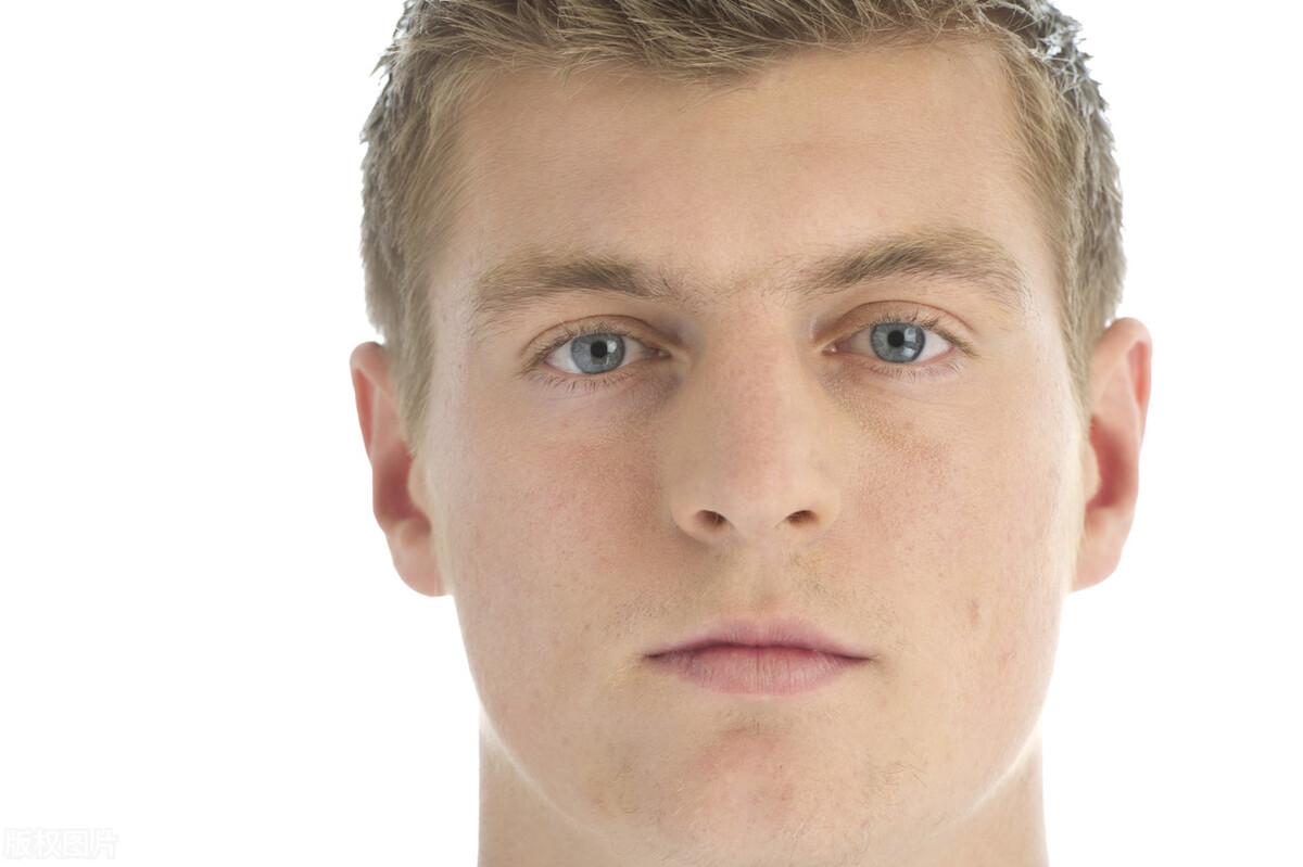 托尼克罗斯年薪多少人民币,托尼克罗斯年薪多少