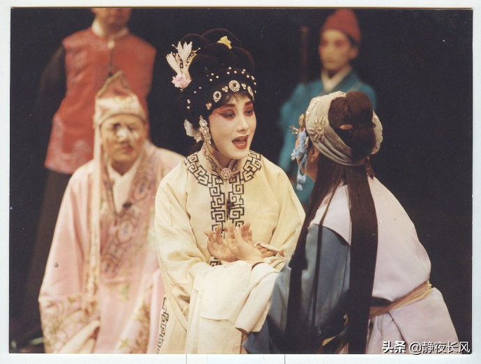 血溅白练,六月飞雪,大旱三年,窦娥死前为何要许下这三桩誓愿?