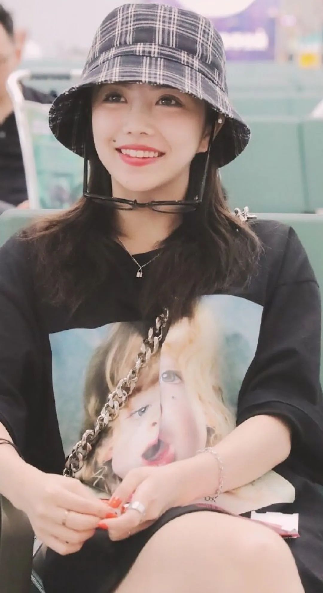 女团张艺凡照片,张艺凡女团选秀视频