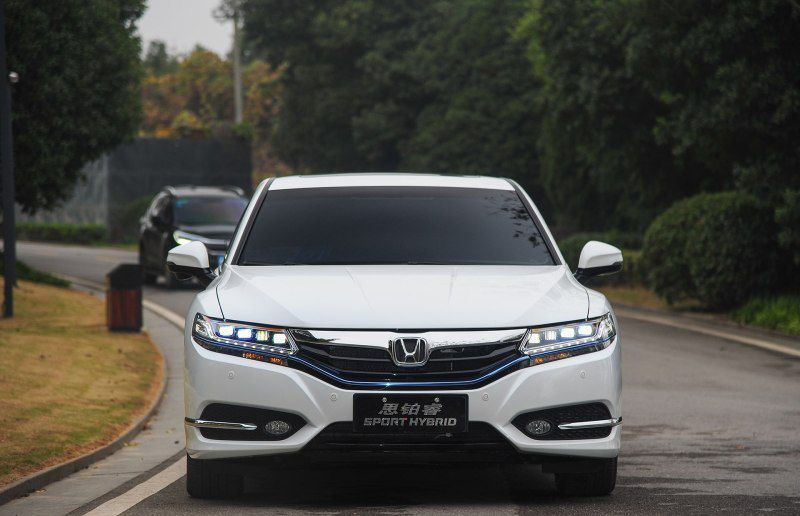 本田最惨的车,2012款本田思铂睿type-snavi