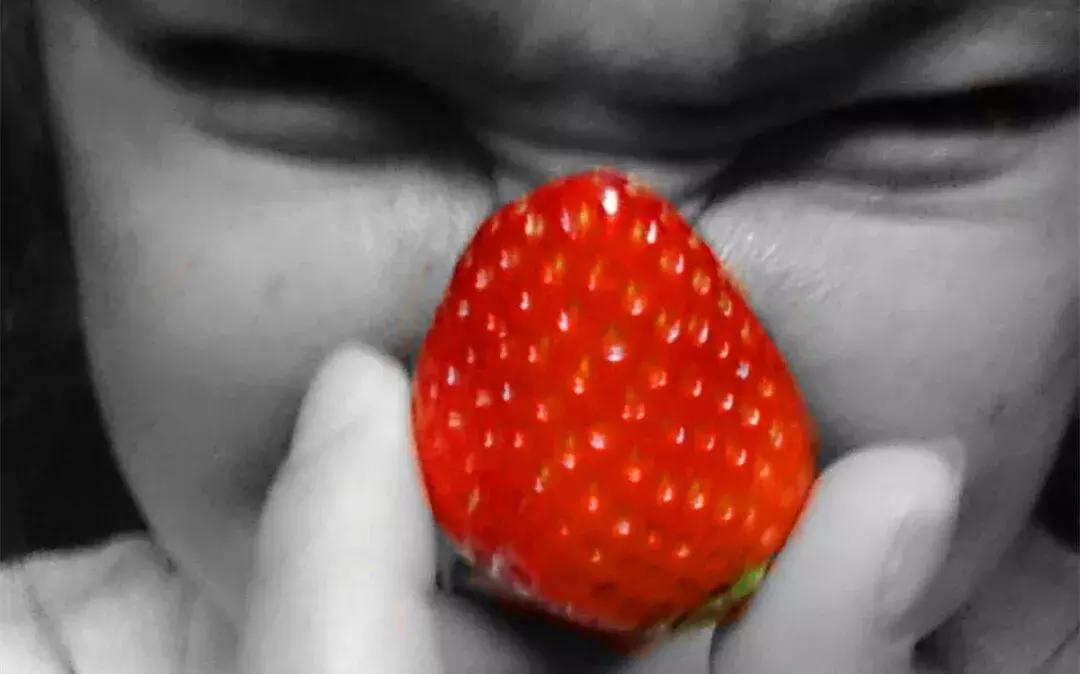 去黑头牙膏真实测评,牙膏去黄口测评