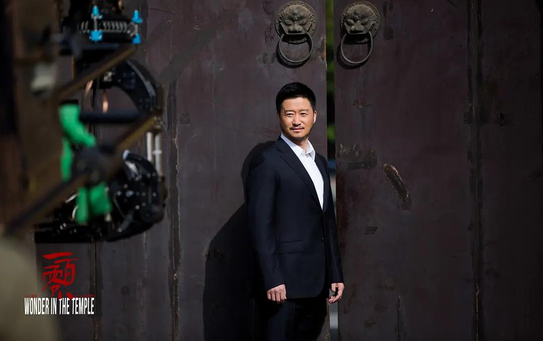 吴京零片酬助演汶川地震改编电影,吴京救灾真实照片