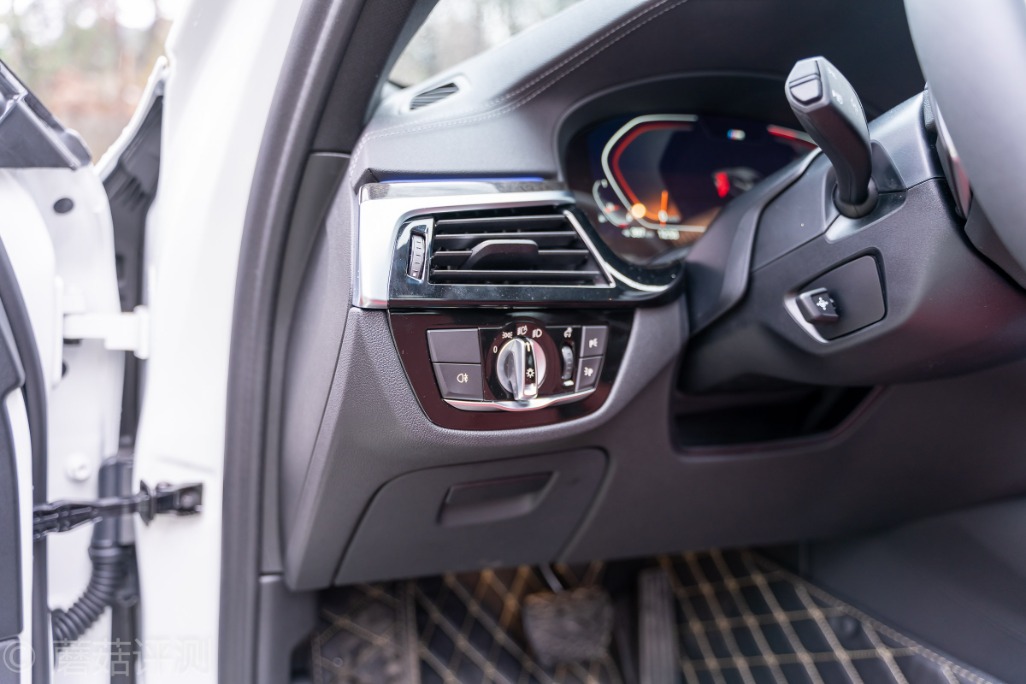 50万预算够买宝马530i吗,50万买宝马5系l4