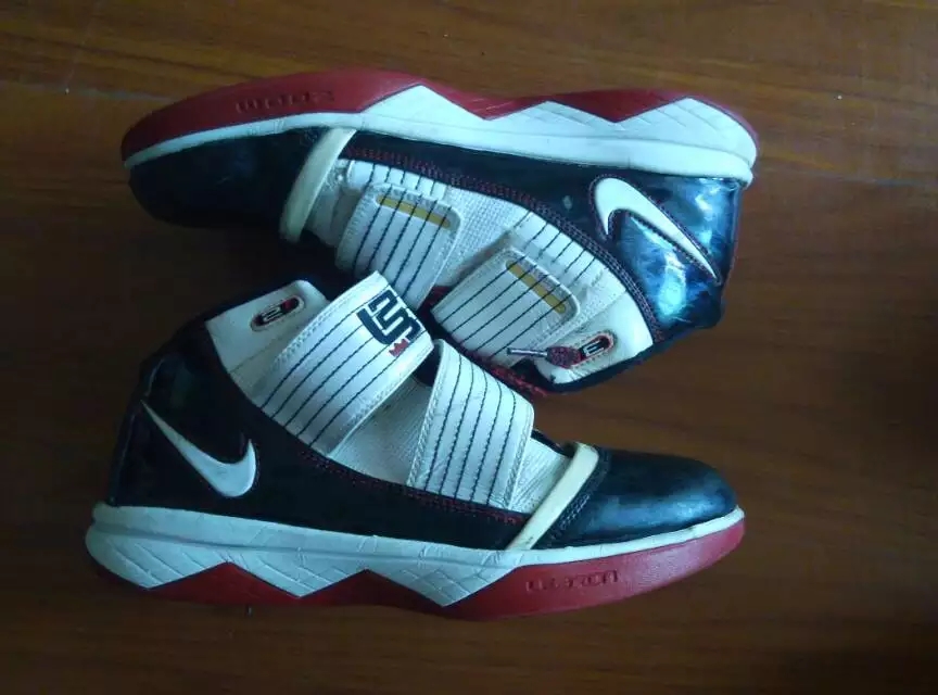 这些年球鞋,这些年穿坏的篮球鞋子