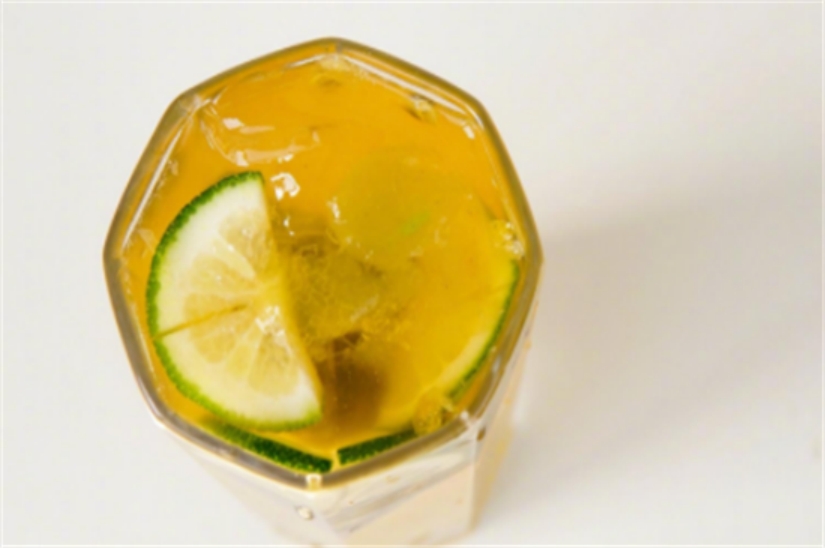 适合孩子夏天喝的水果茶,夏天煮橙子水果茶制作方法