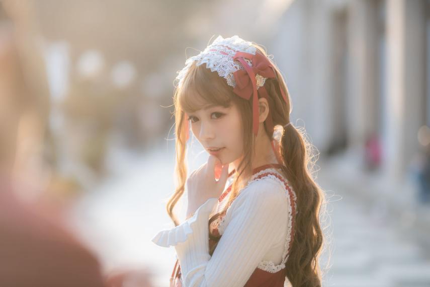 腾龙35-150mmf22.8,佳能351.4和501.2哪个好