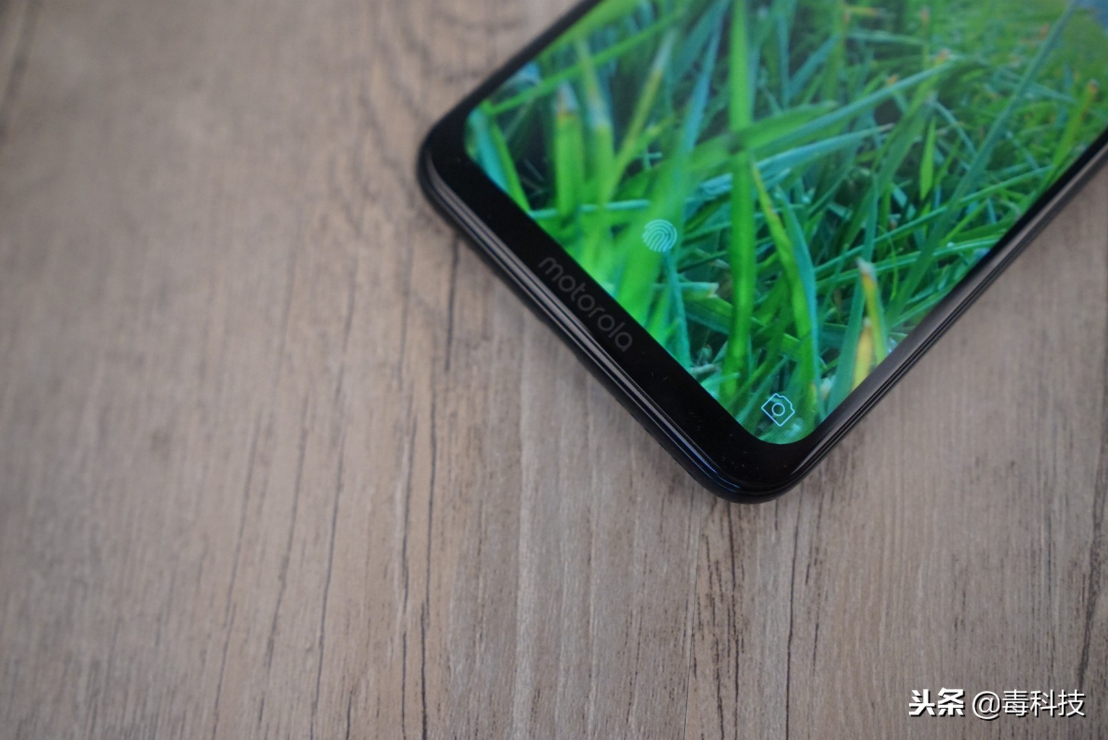 颜值高拍照好看3000以上,摩托罗拉motorolaedges30