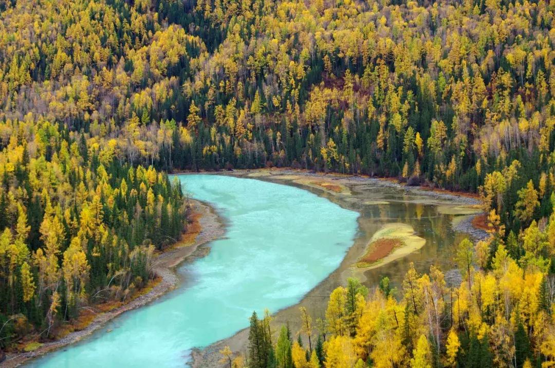 新疆的北疆和南疆哪个更美,北疆新疆之美