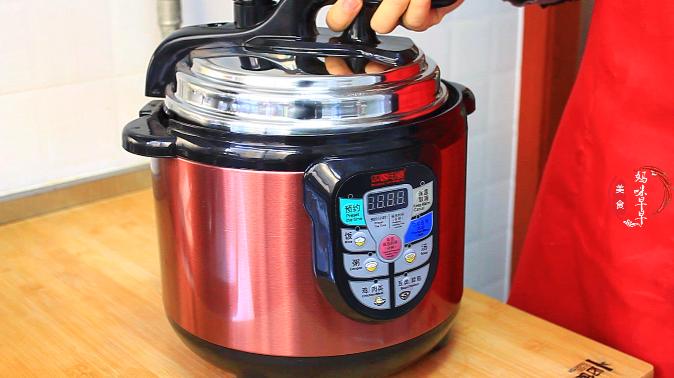 这才是正宗的红烧排骨,这才是正宗蒜香排骨