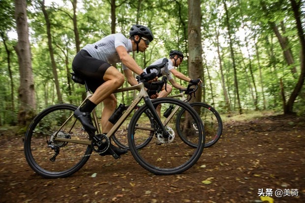 迪卡侬顶配公路车,全地形公路车推荐迪卡侬
