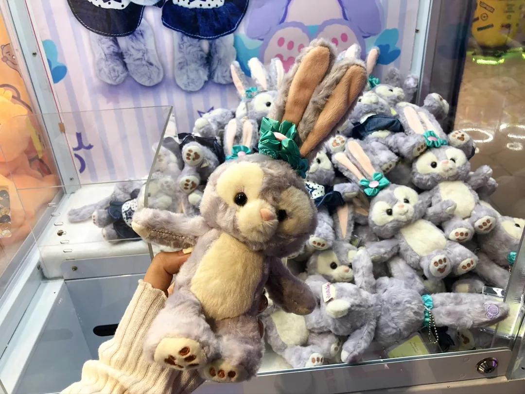 米奇、轻松熊、皮卡丘...西安正版娃娃机店！抓到就是赚