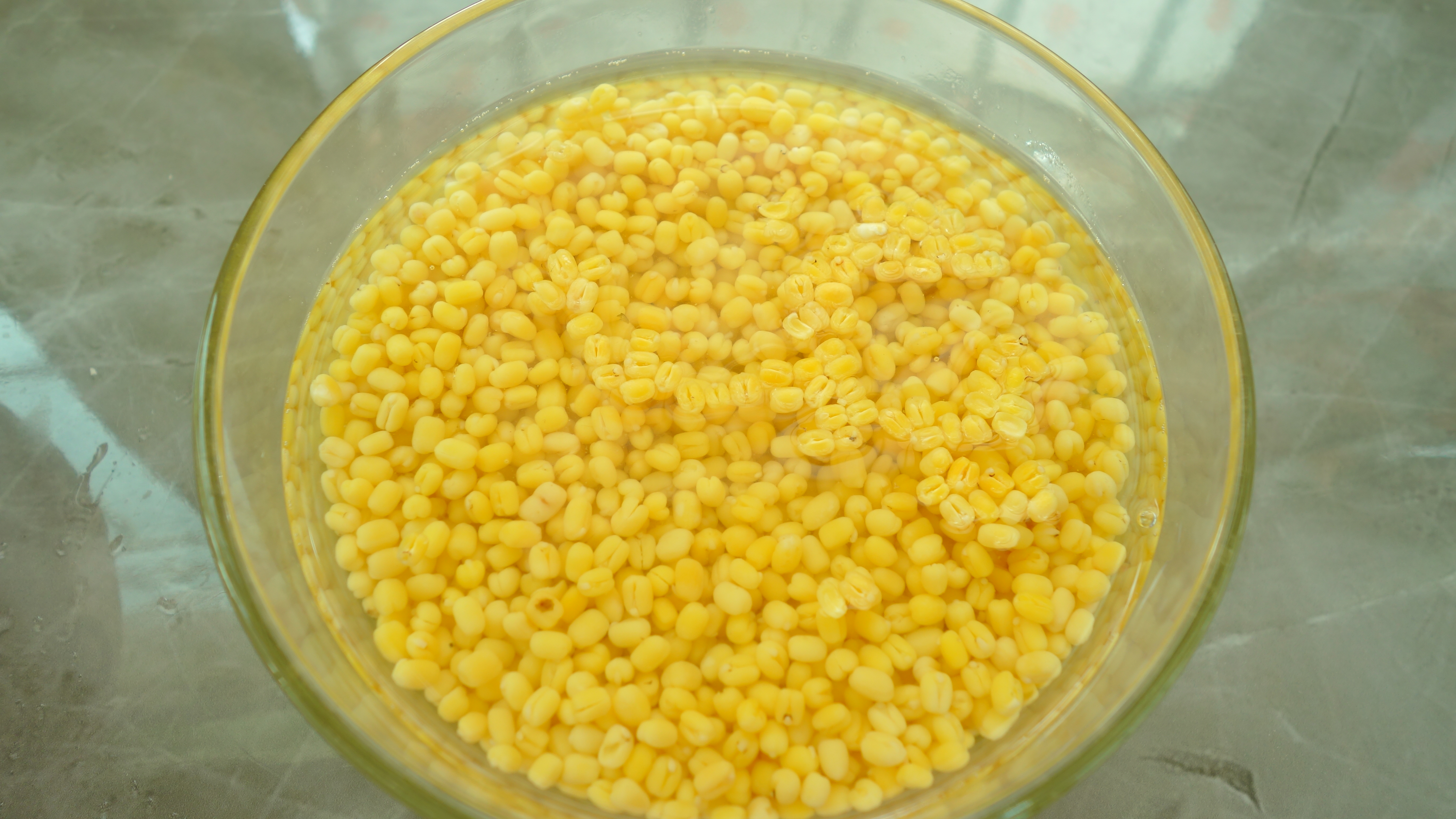 绿豆沙怎么煮才好吃,绿豆沙用电饭煲煮多久放多少水