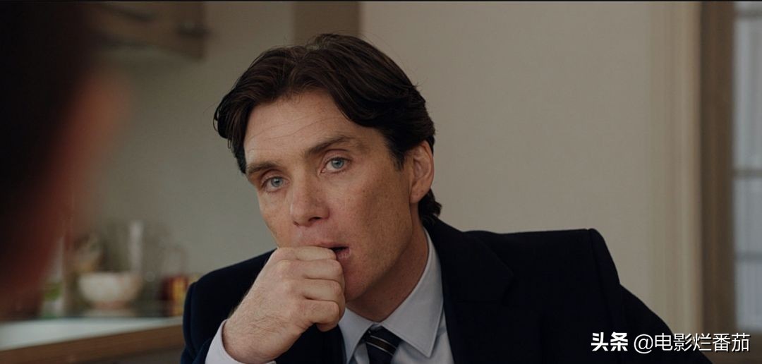 「安娜」这个美艳冰霜的顶级超模，让法国人拍的间谍片太“欲”了