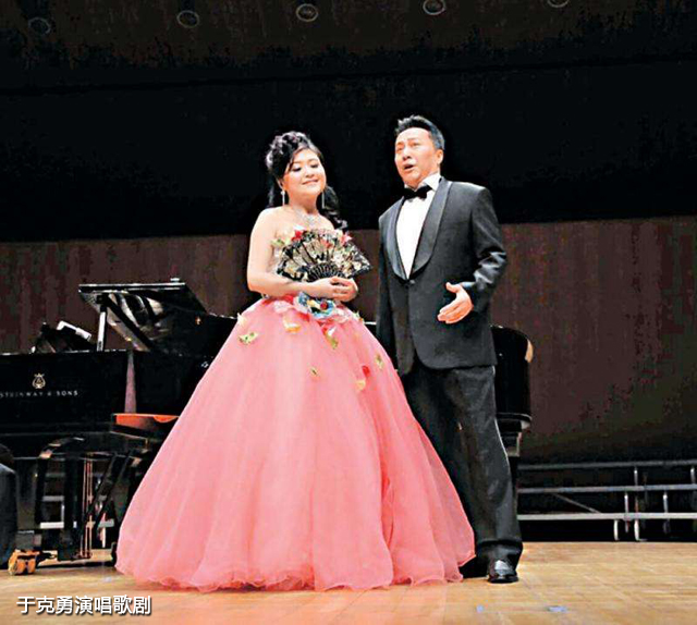 美女陈以心照片,演员王伟平与妻子