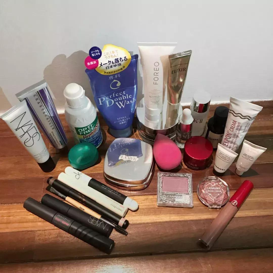 突击检查包里都装什么,突击检查化妆品包包