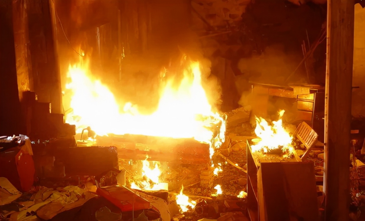 为什么这么多网吧倒闭了,网吧为什么倒闭这么多