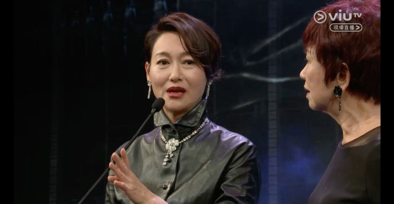 她一个戒指就1600000元,香港金像奖女星珠宝配饰图鉴,谁最耀眼