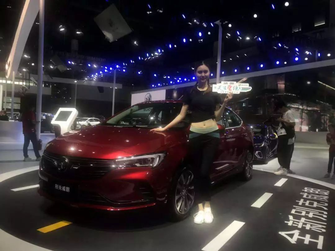 成都车展最火爆的车型,成都最大型车展购车便宜吗