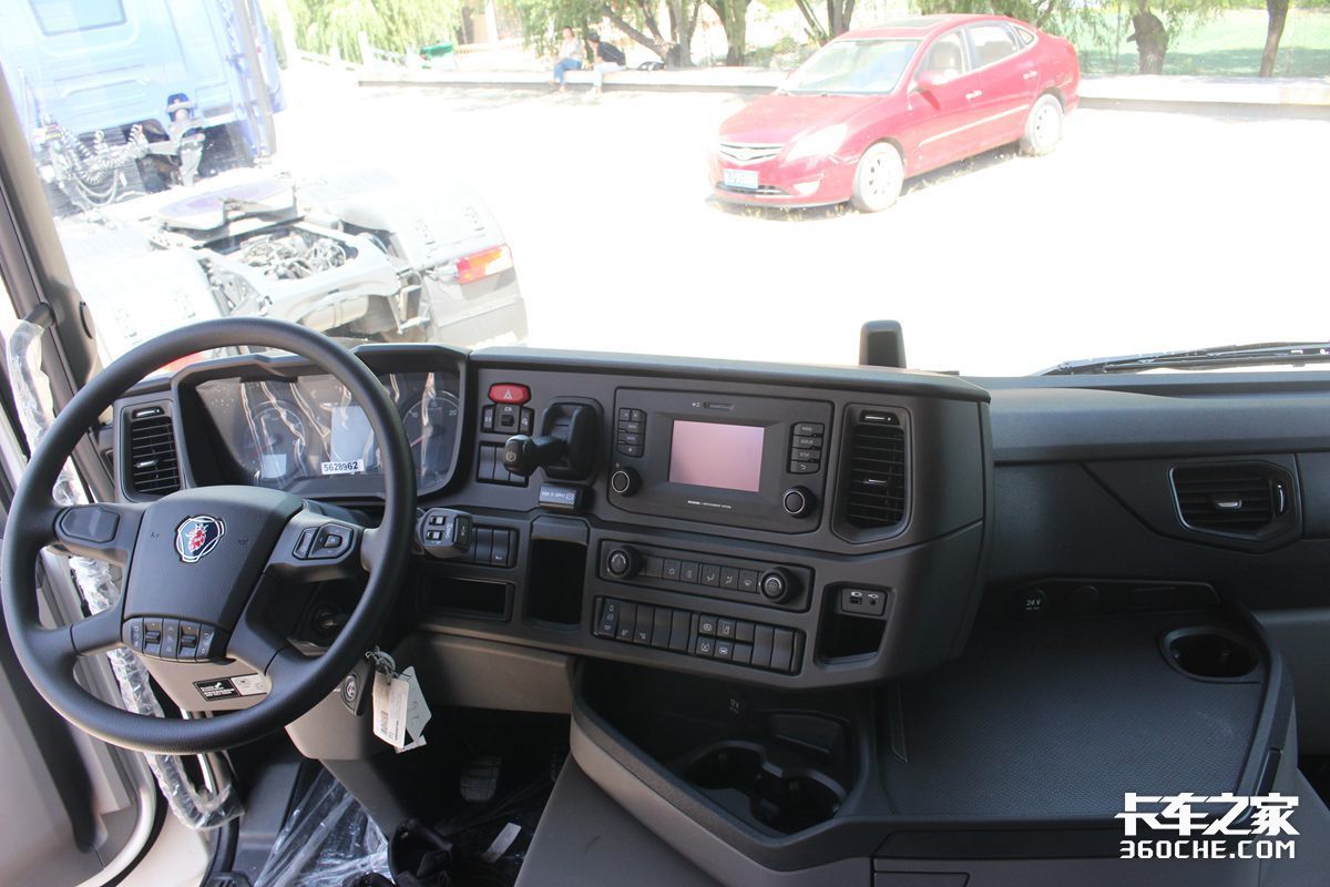 斯堪尼亚牵引车g450落地多少钱,快递公司斯堪尼亚卡车