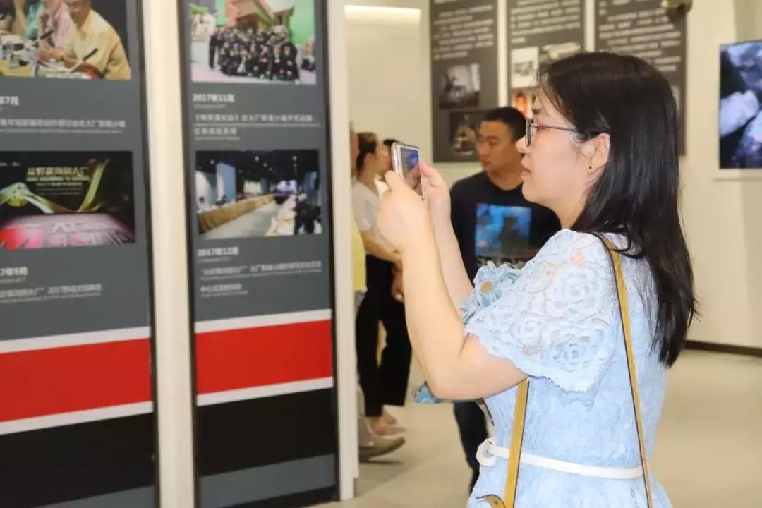 解密神奇魔力:奕齐文旅学习考察团畅游特效基地