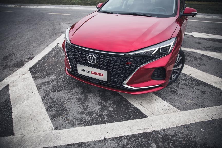 宝马f20评价,逸动plus高速稳定性怎么样