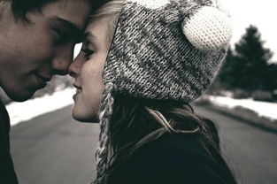 两性择偶方面男人比女人更现实,两性相处中女人的心理