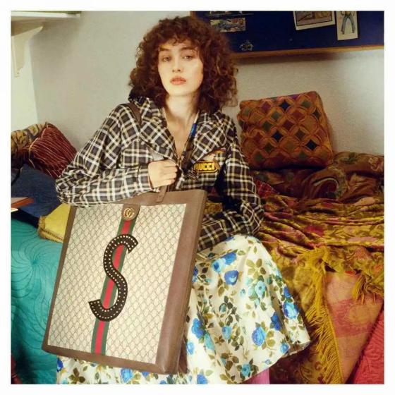 今年最流行托特包斜挎,托特包洋气百搭又好看