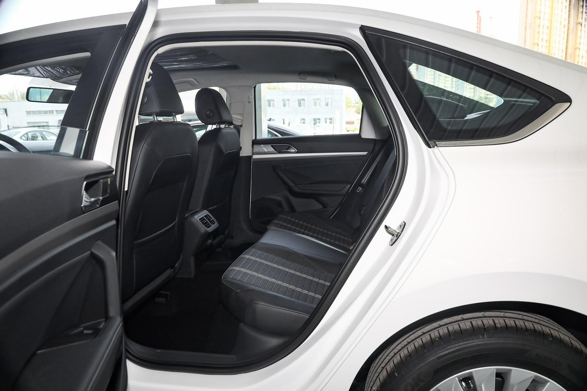 朗逸1.4t舒适版和轩逸1.6l悦享版,朗逸1.5自吸和轩逸1.6自吸哪个耐用