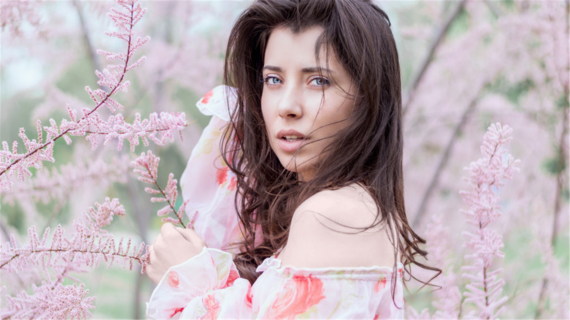 中年女人动了情该怎么办,中年女性动了情的征兆