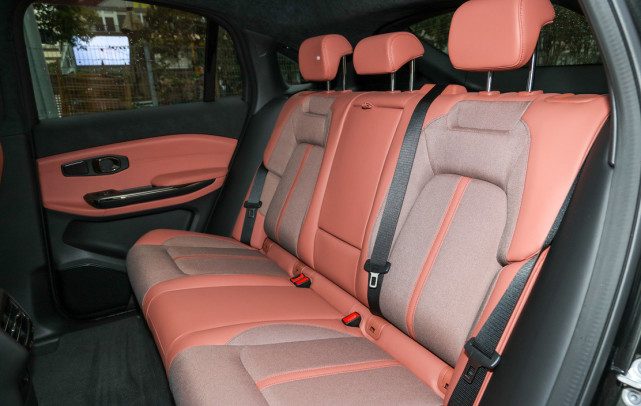 蔚来全新ec6提车,37万蔚来ec6