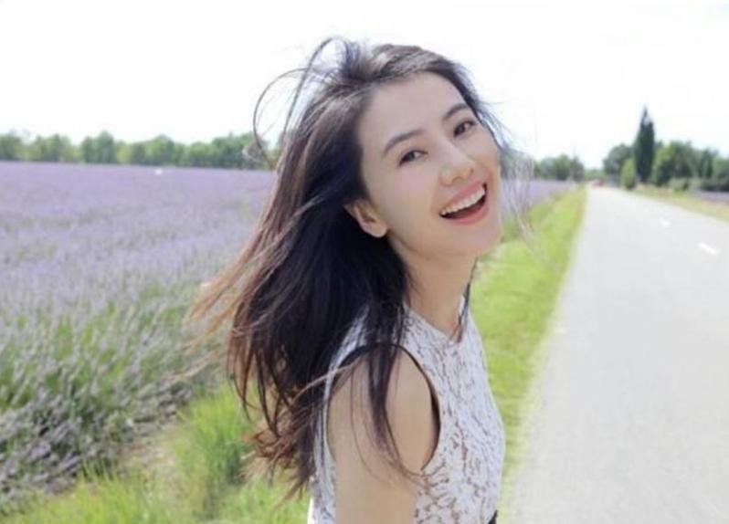 D站《女神大会》总决赛落幕,高圆圆一年两度封神,寡姐第三