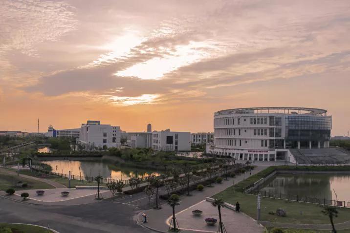 南通大学杏林学院多大面积,南通大学杏林学院排名