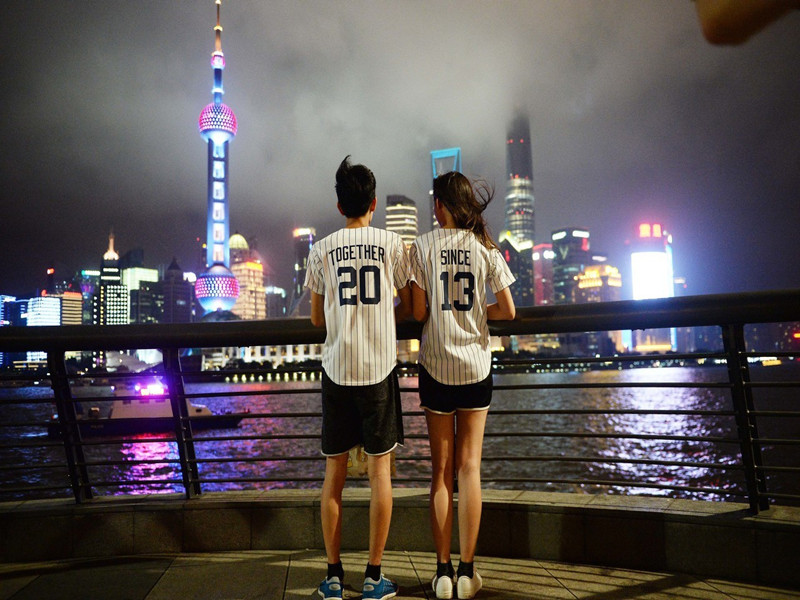 为什么拼了命都要上985211,为什么那么多人要为了买房子奋斗