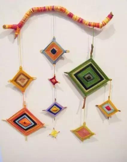 筷子缠毛线手工简单,用筷子做出来的手工挂饰