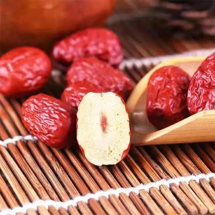 库尔勒香梨援疆产品,新疆库尔勒香梨特产一箱10斤