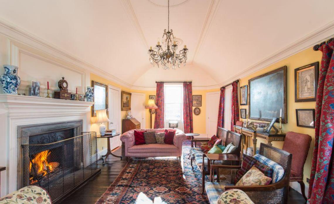 在英国100人民币能买到什么,100万英镑在英国能买什么房子