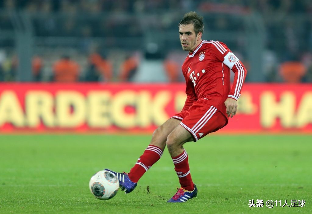 巴萨后卫阿尔维斯,巴萨球星阿尔维斯生涯