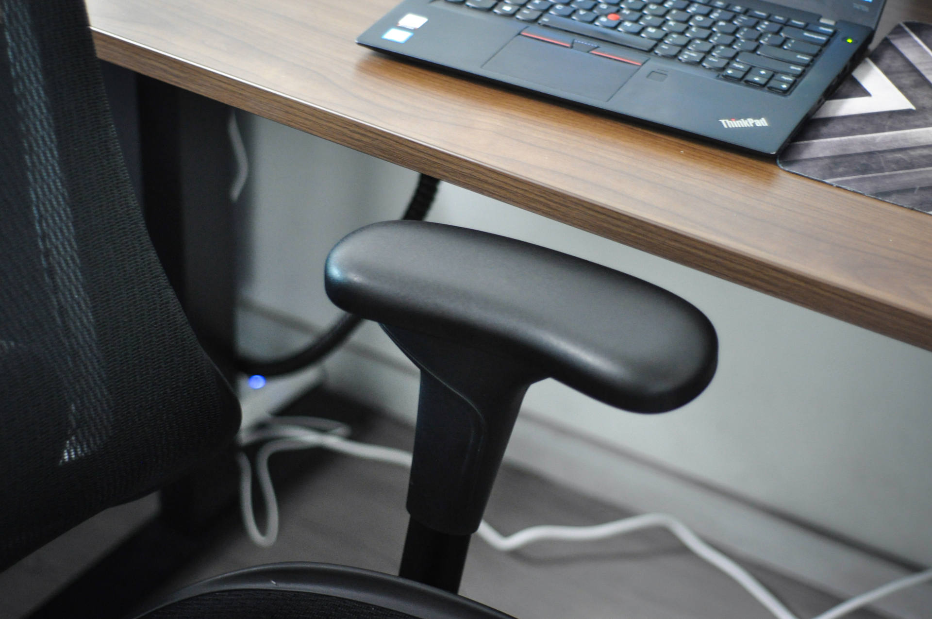 网易严选e1人体工学椅评测,千元性价比人体工学椅