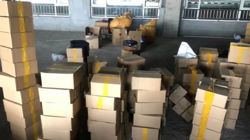 闈掑矝lv涓撳崠搴楀崠鍋囪揣,闈掑矝lv涓撴煖鏈夊亣璐у悧