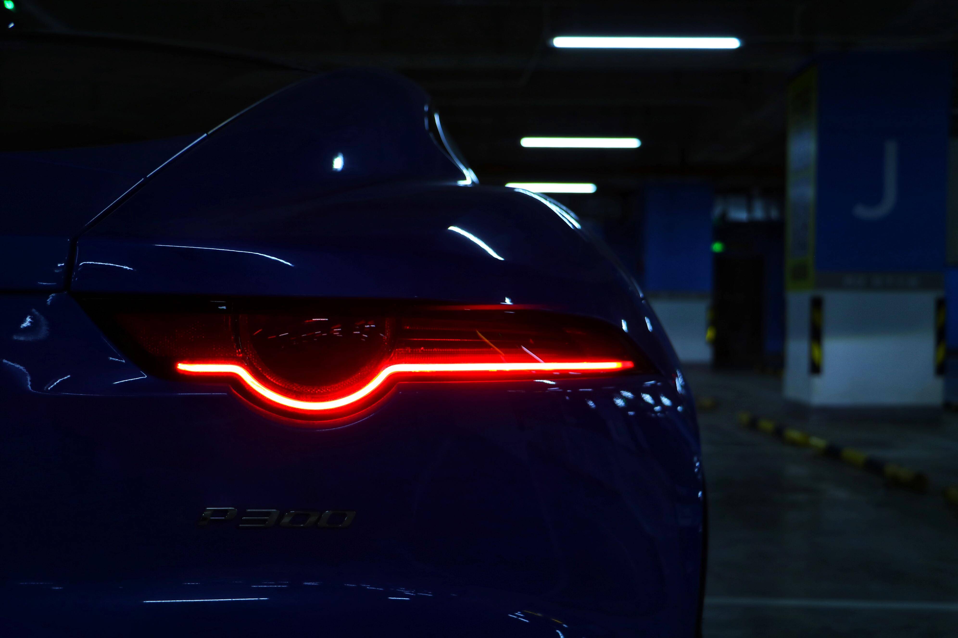 与“赫本”独享二人世界，焦点测试F-TYPE2.0T