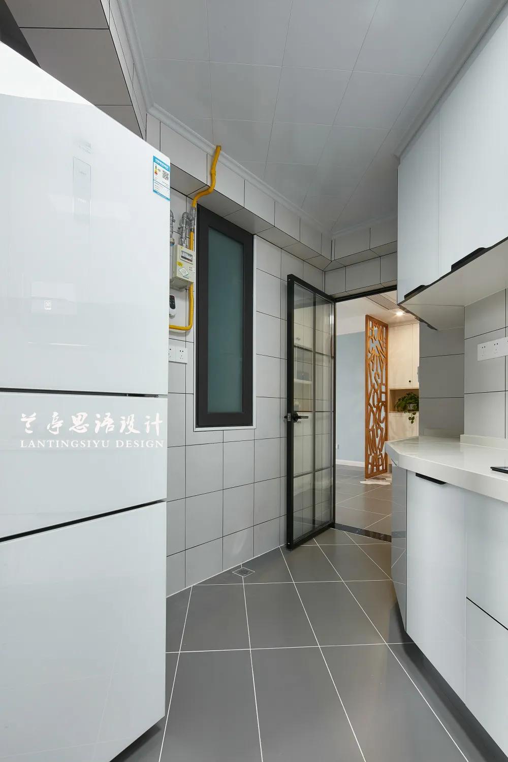 閬囪鍖楁鐢靛奖,閬囪鍖楁鏃跺厜