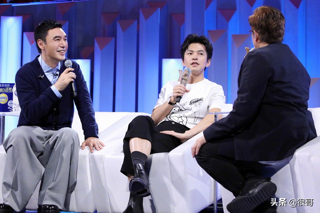 钟镇涛唱初恋,钟镇涛为爱疯狂