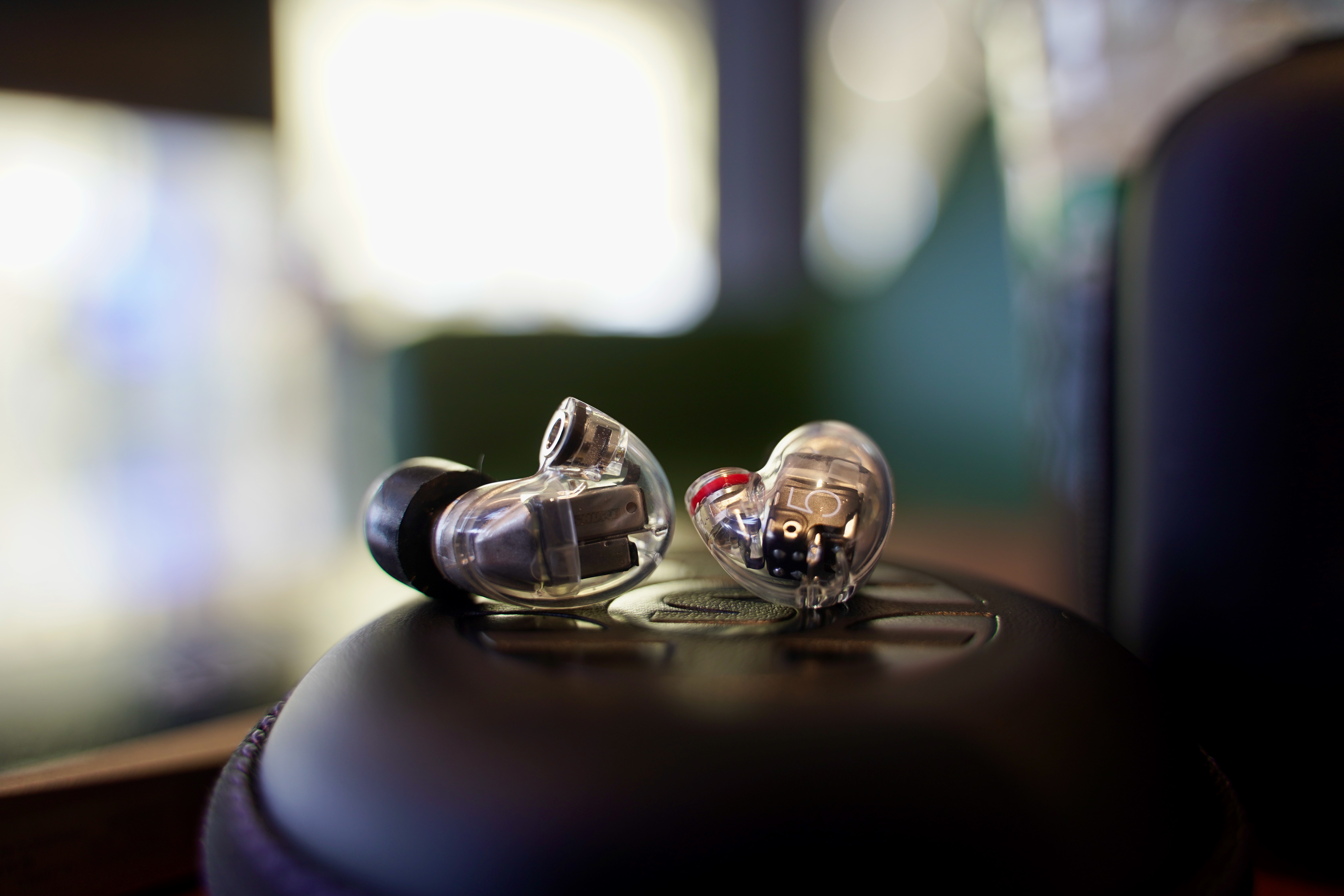 头戴耳机测评舒尔shureaonic50,舒尔aonic头戴式耳机评测