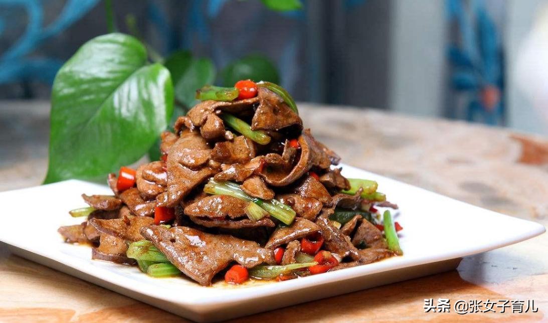 2岁宝宝贫血该怎么食补最快,宝宝贫血妈妈吃铁剂有用吗