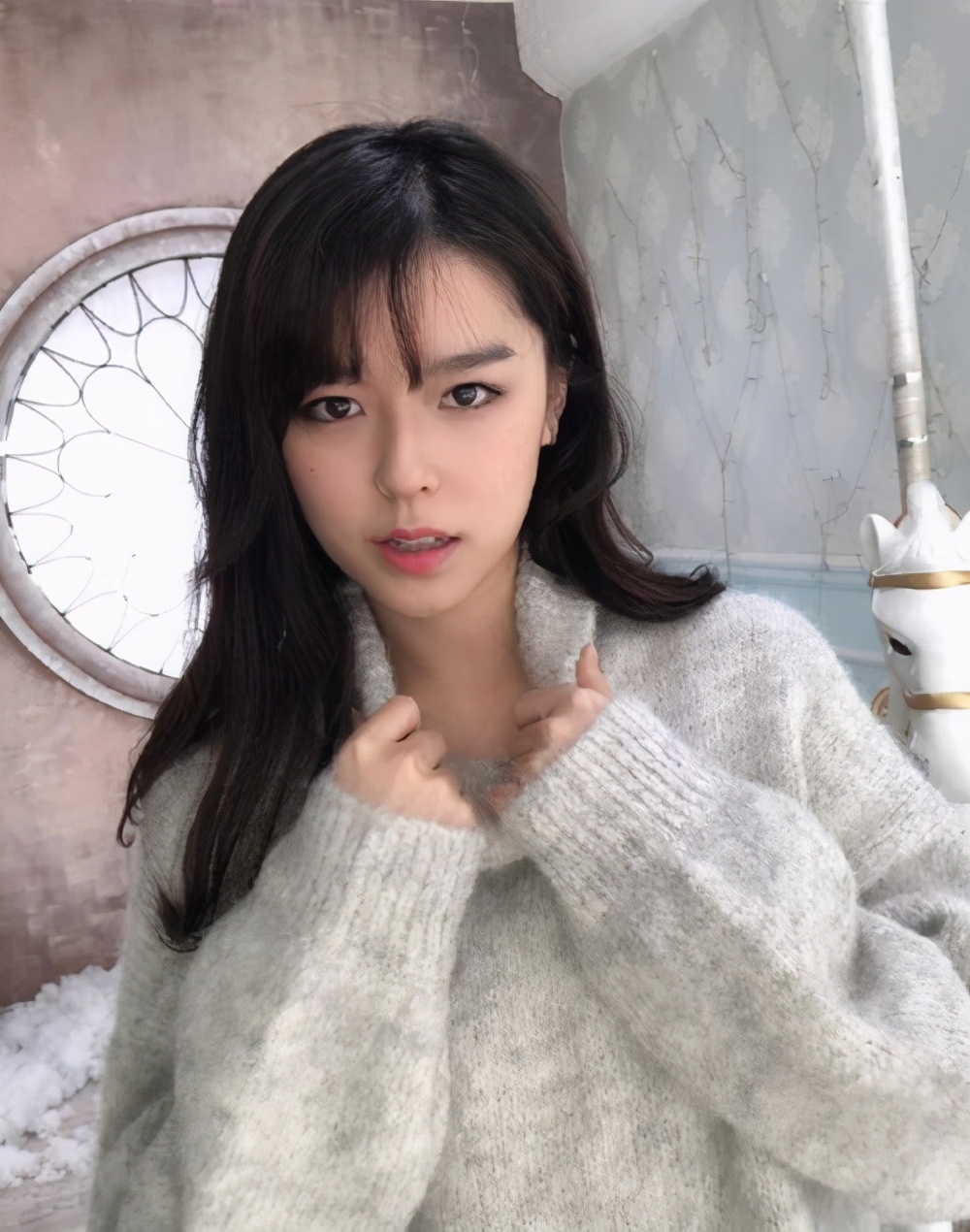 娌瓙鑷洕鐩存挱,娌瓙瀵屽﹩鐪熷疄韬唤