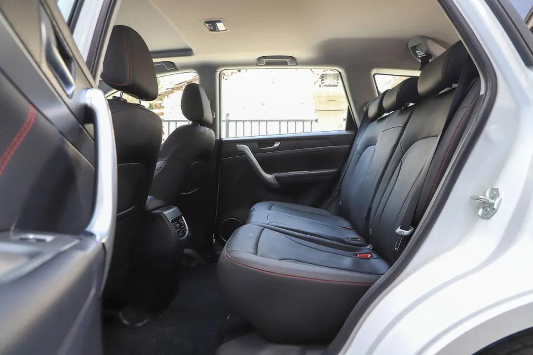 新款哈弗m6试驾,试驾哈弗m6手动精英智联型