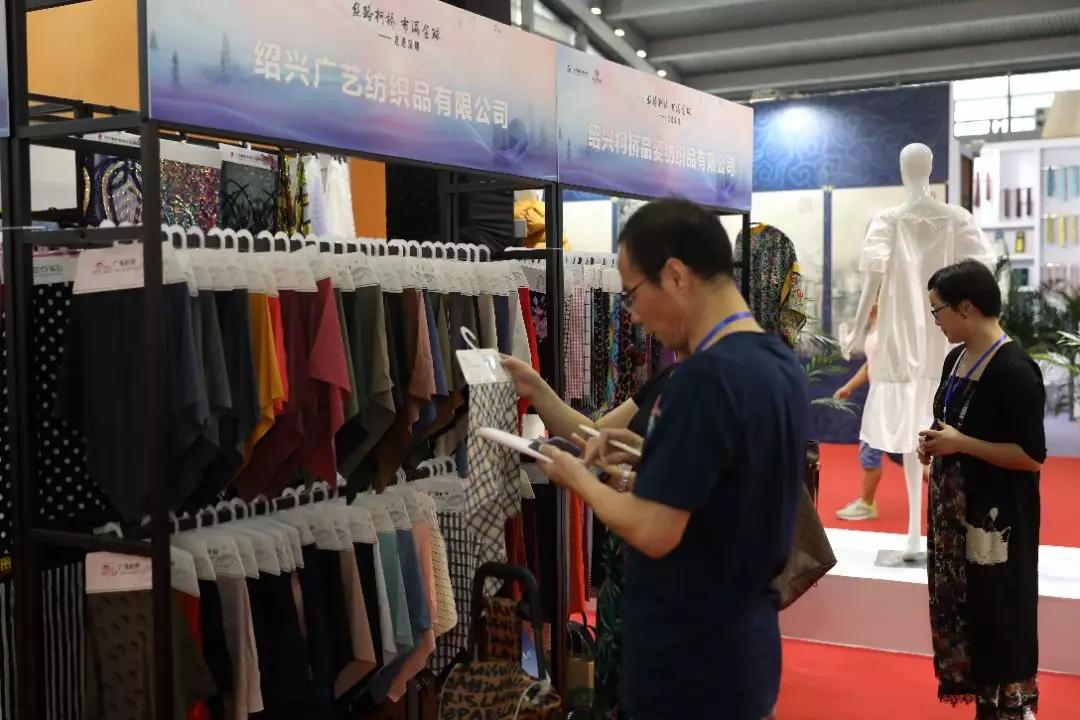 柯桥纺都大厦时装秀,纺都柯桥