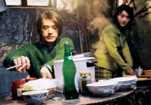 周迅金城武唯美纯爱氛围感片段,周迅金城武的爱情故事