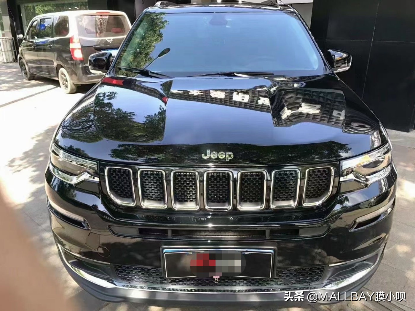 jeep大指挥官改色教程,jeep大指挥官镭色黑膜