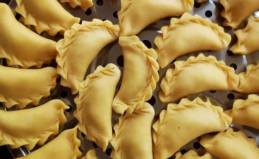 年夜饭大赏舌尖上的新年,各地年夜饭比拼吃什么才算有年味